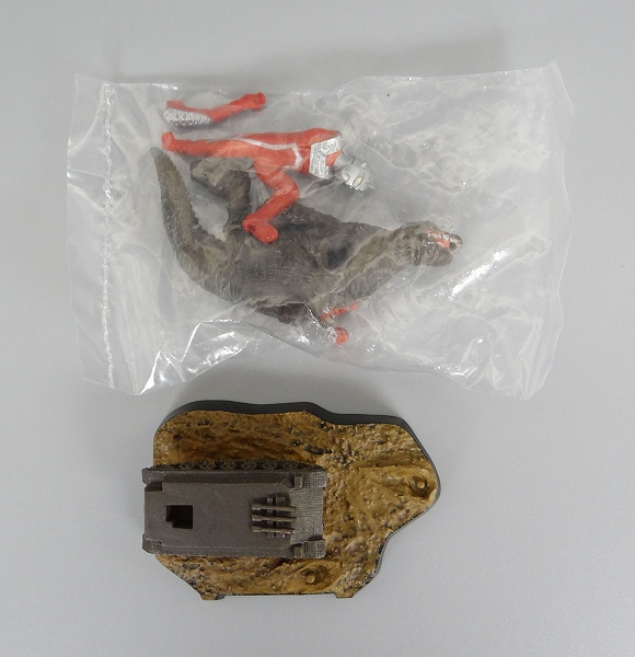 ウルトラ怪獣名鑑 ウルトラマン&ウルトラセブン 3rd.SEASON EPISODES 8.｢700キロを突っ走れ!｣-恐竜戦車-