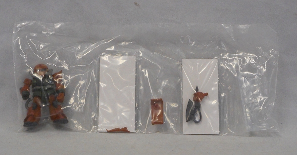 FW ガンダムコンバージ 31 ザクⅡ ガルマ専用機(シークレット)