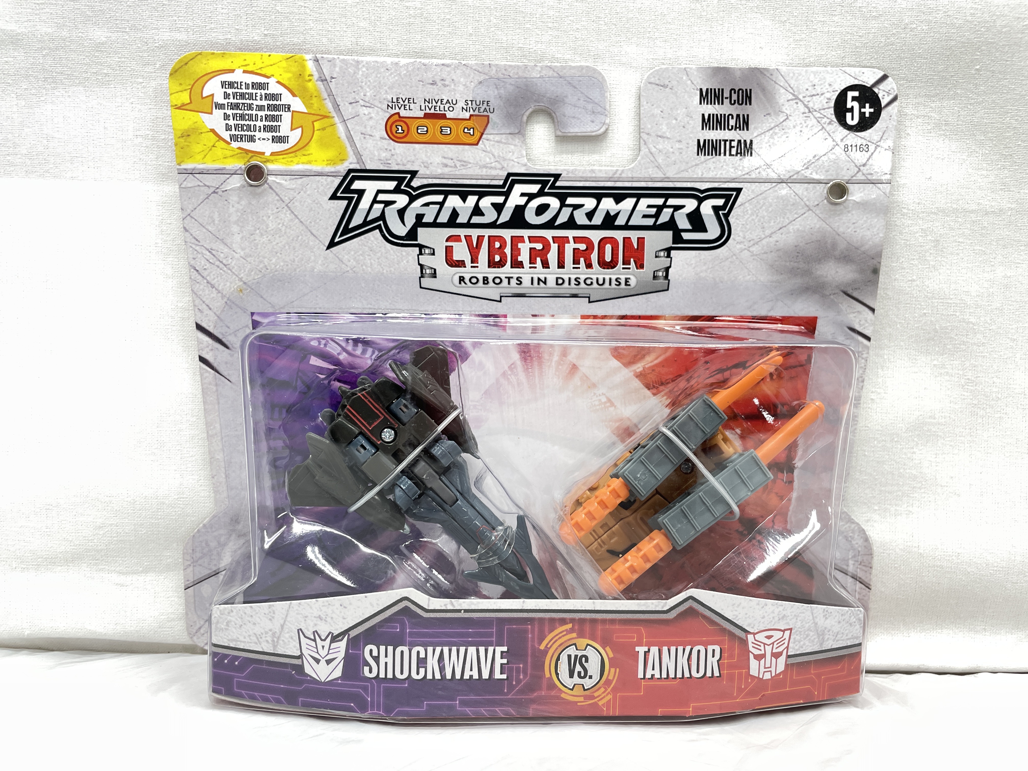 トランスフォ-マー CYBERTRON ショックウェーブ VS タンカー ミニコンセット(EU版)