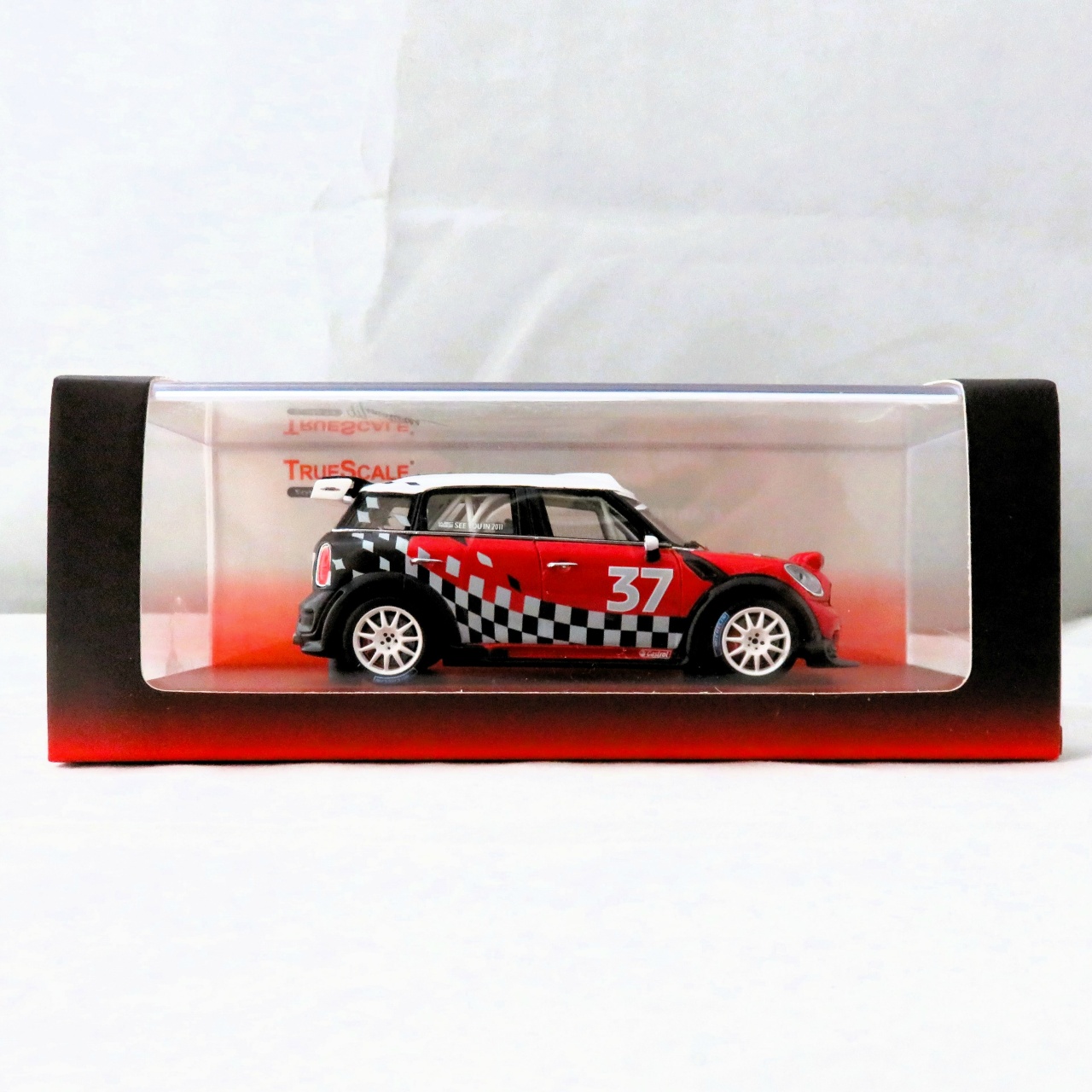 TRUESCALE 1/43 2011 Mini Countryman WRC Paris Auto Show Presentation