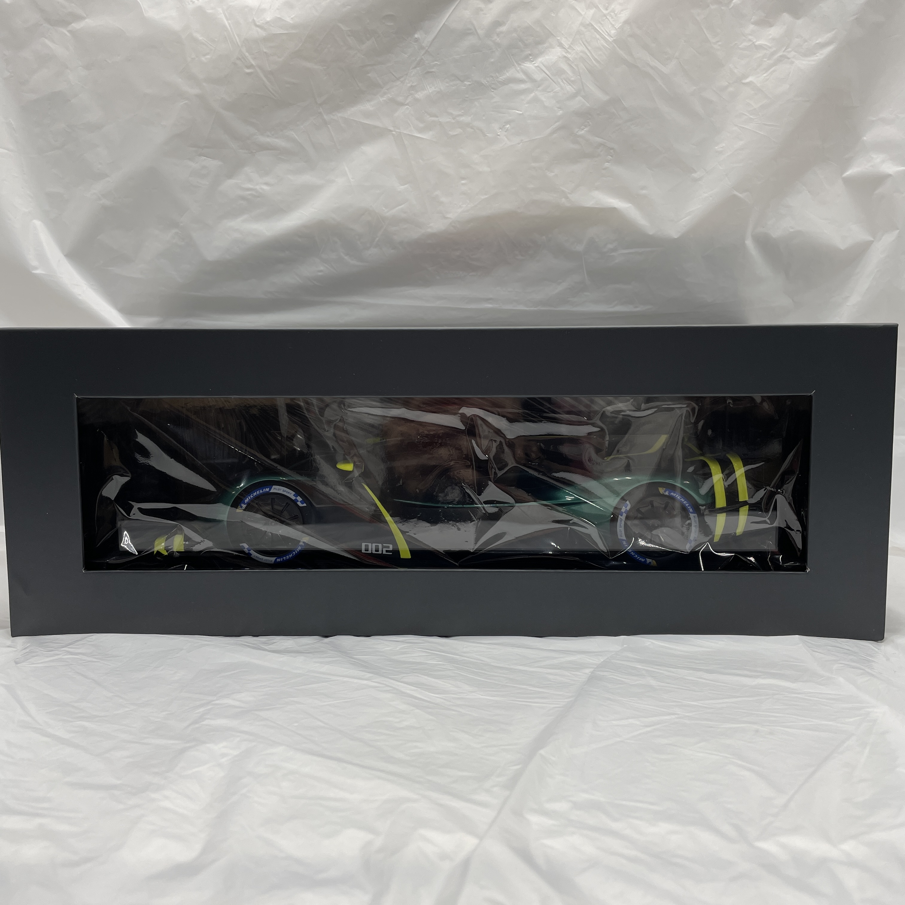 スパーク 1/18 アストンマーチン 2022 ヴァルキリー AMR Pro