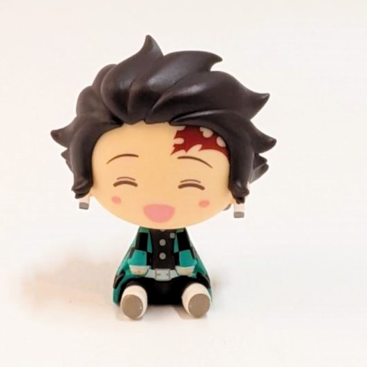 Ichiban Kuji Demon Slayer: Kimetsu no Yaiba – Swing Your Blade and Set Your Heart Ablaze – Prize F: Chokonokko Figure – Mugen Train Arc – Tanjiro Kamado