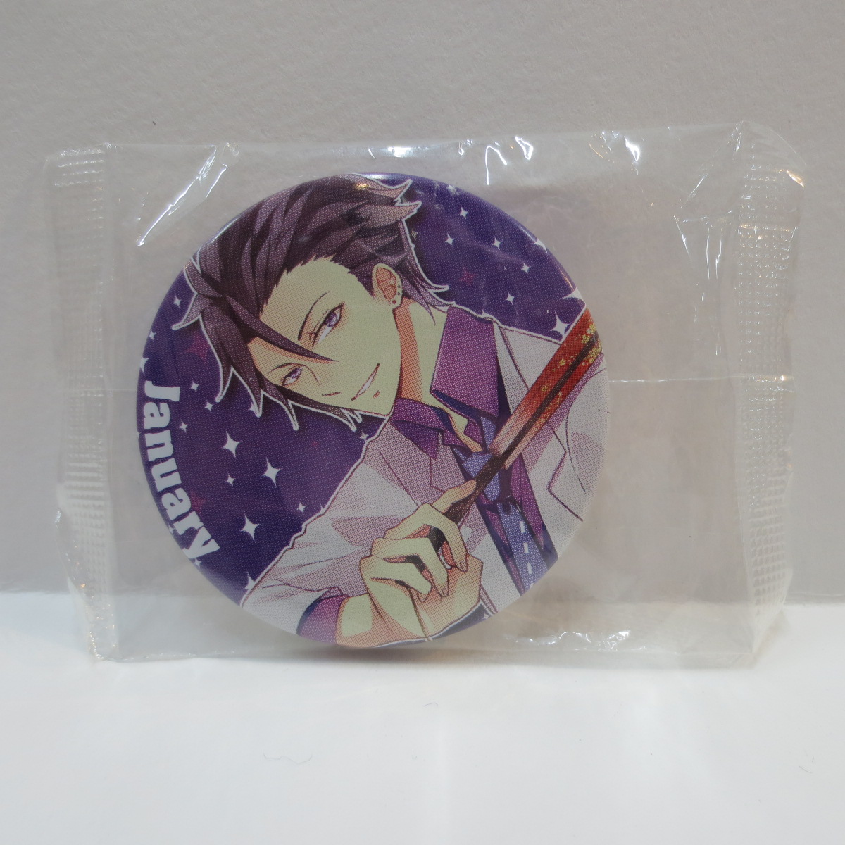 ツキウタ。 AGF2013 トレーディング缶バッジ 睦月始(白スーツ)