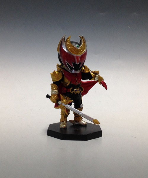 一番くじ 仮面ライダービルド with 平成仮面ライダー D賞 平成仮面ライダー デフォルメフィギュア キバ エンペラーフォーム