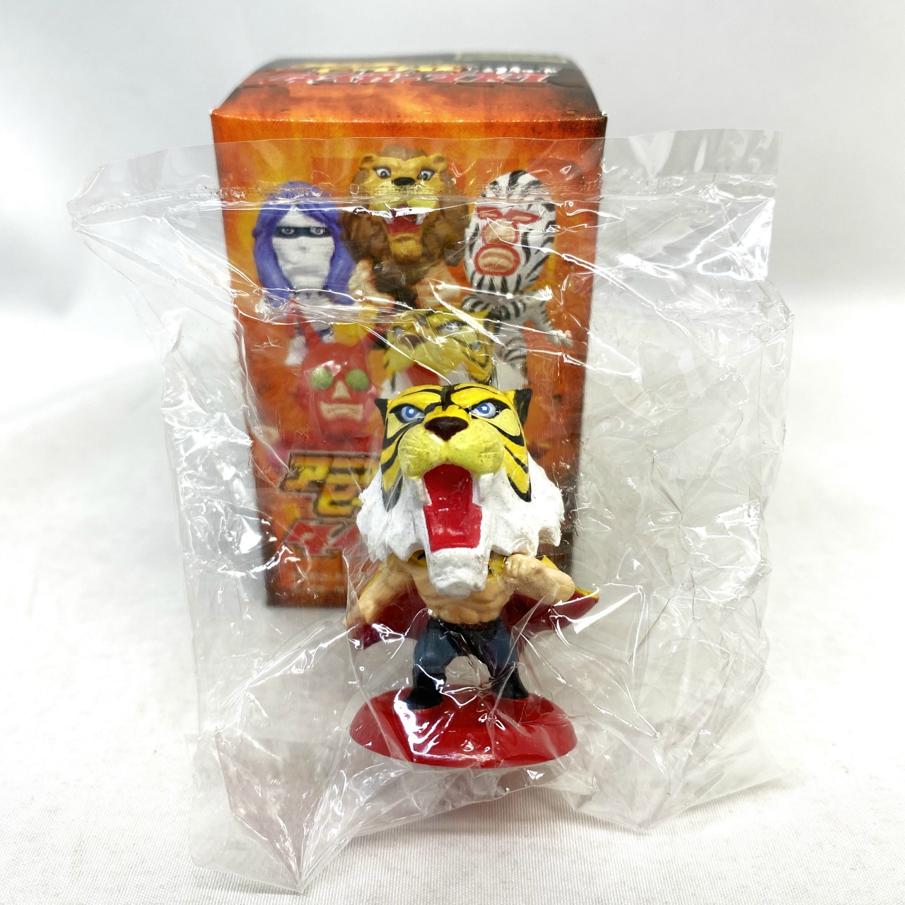 キャラクタープロダクト アニメヒーローズ ミニビッグヘッドフィギュア タイガーマスク タイガーマスク