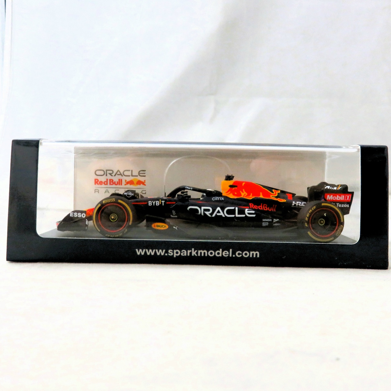スパーク 1/43  S8547 Oracle Red Bull Racing RB18 Winner Belgian GP2022