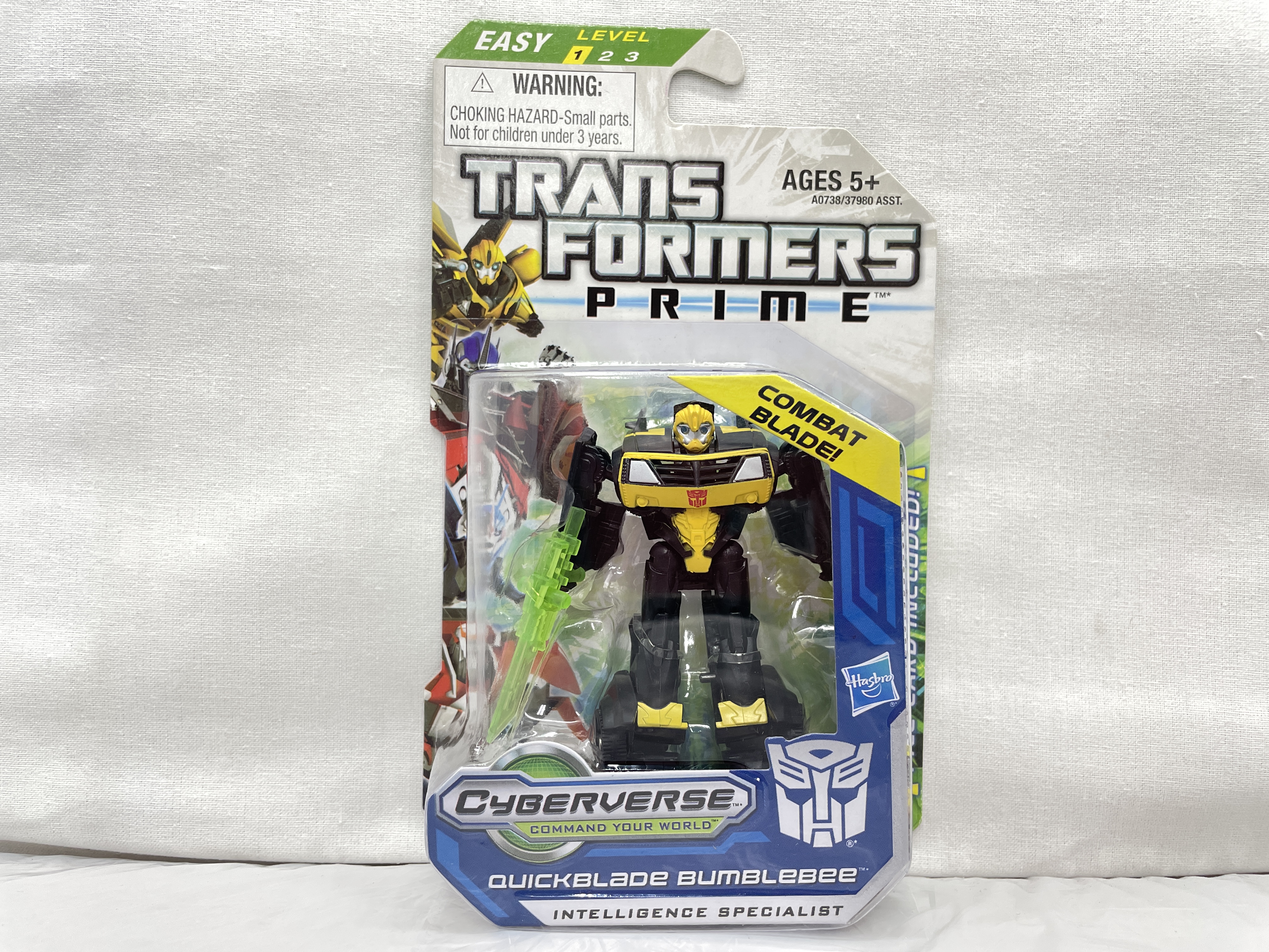 Transformers PRIME Cyberverse Quickblade Bumblebee