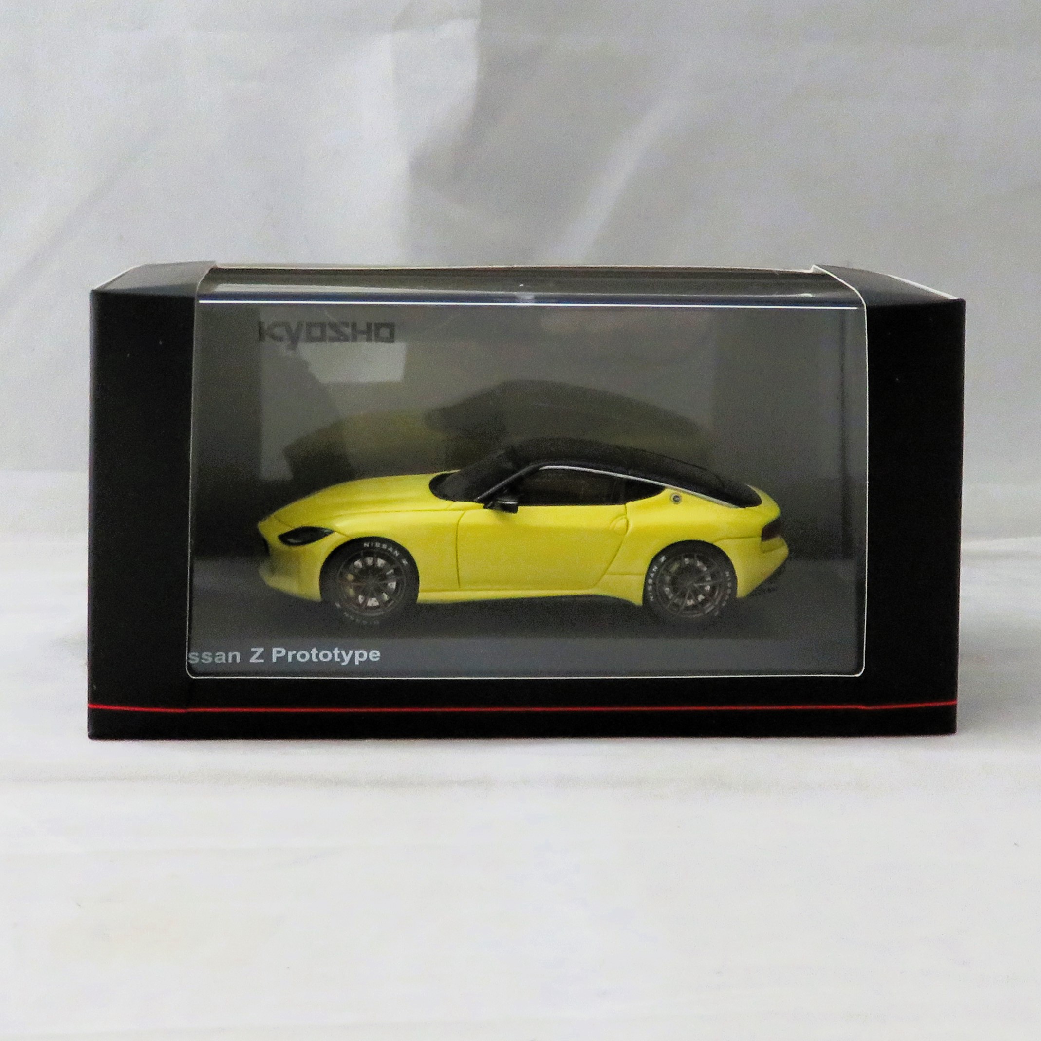 京商 1/43 日産 Z プロトタイプ (イエロー)