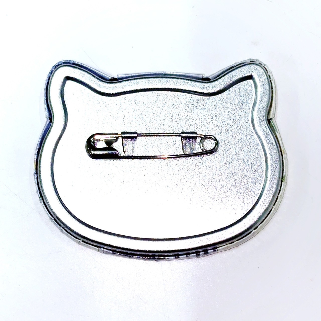 ナンジャタウン 鬼滅の刃 ねこ型缶バッジ 胡蝶しのぶ 胡蝶しのぶ ねこ型缶