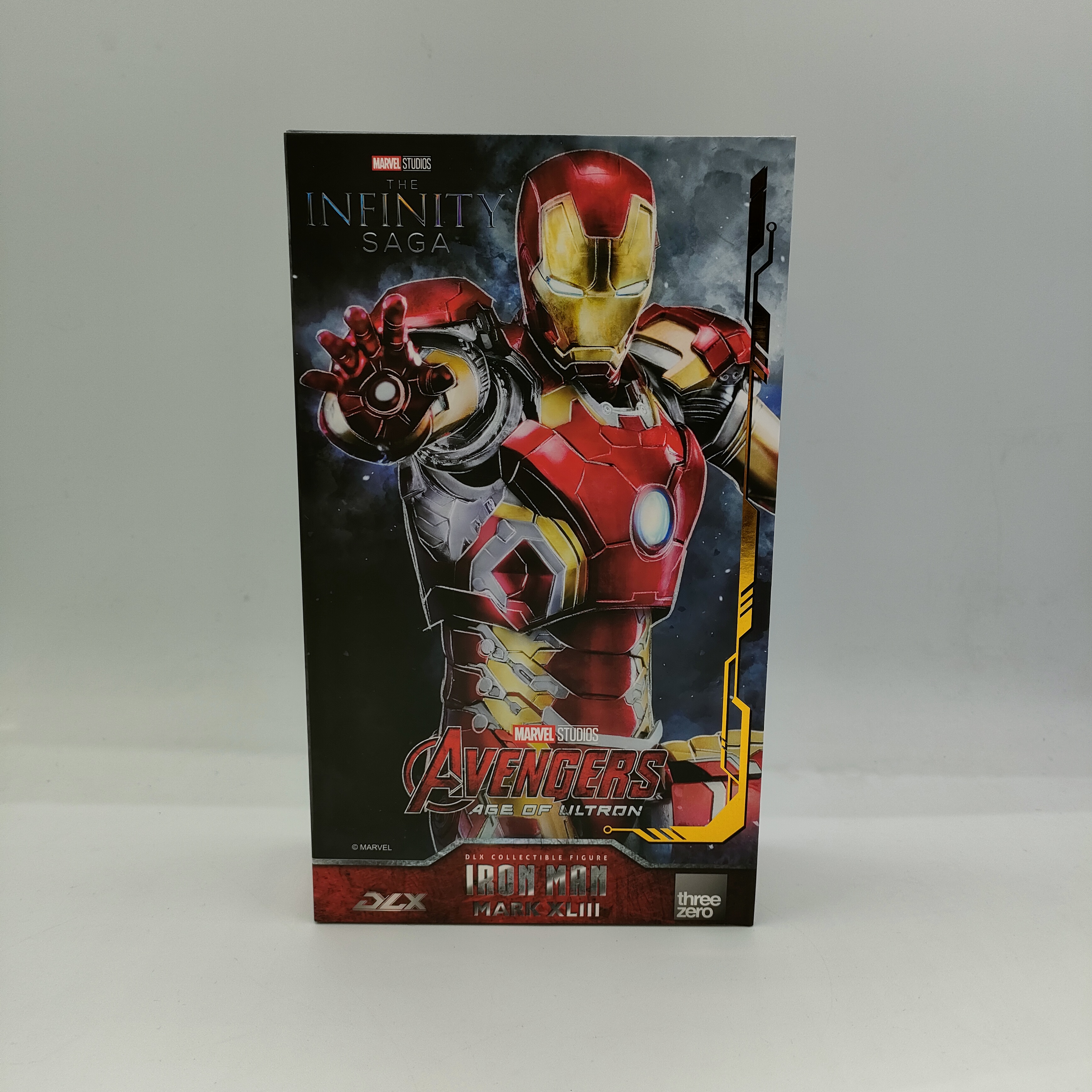 threezero Marvel Studios' The Infinity Saga DLX Iron Man Mark 43(アイアンマン・マーク43)
