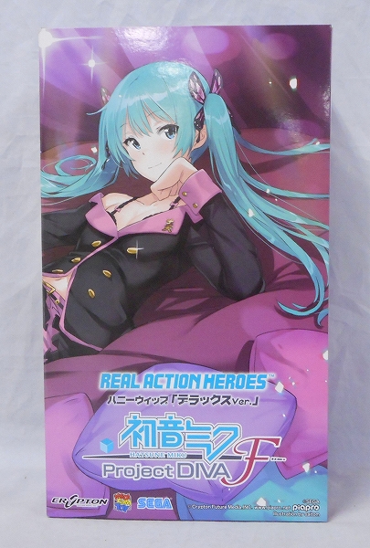 Real Action Heroes RAH No.725 Hatsune MIKU Project DIVA Honey Whip Deluxe ver.