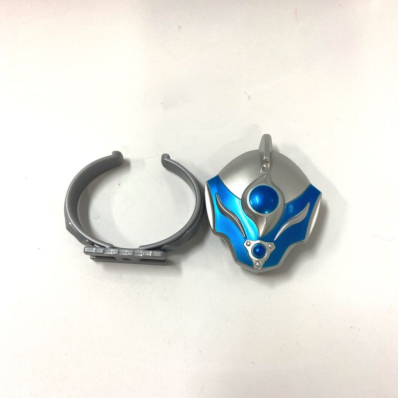 Bandai Ultraman Taiga Gashapon Ultra Taiga Accessory 04 Ultraman Cosmos (Luna Mode) Let