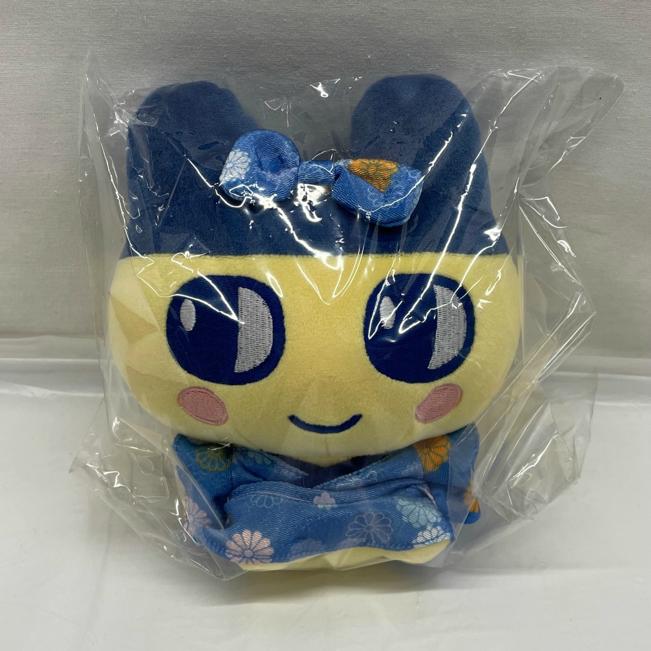 カミオジャパン たまごっち 着物おすわりぬいぐるみ まめっち