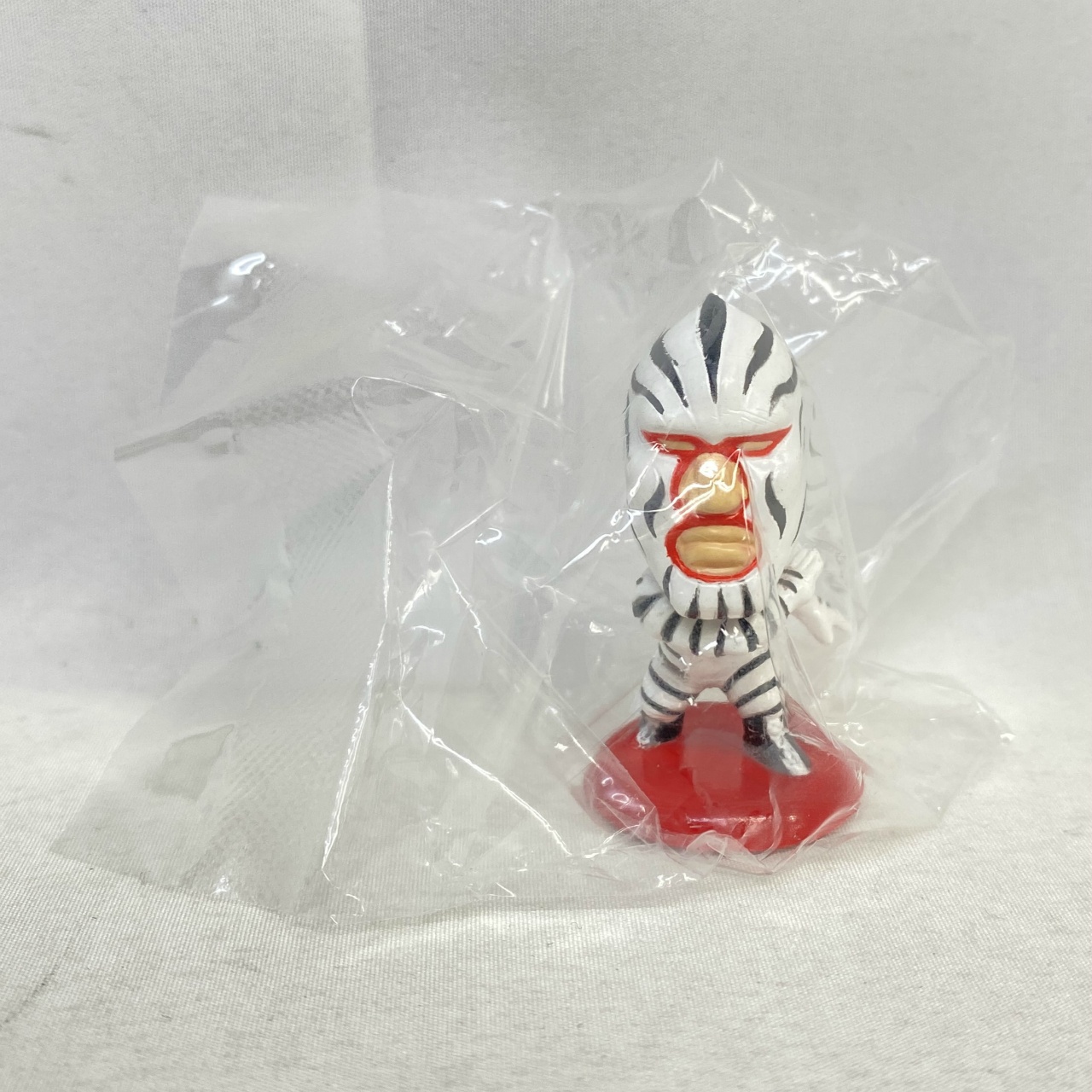 キャラクタープロダクト アニメヒーローズ ミニビッグヘッドフィギュア タイガーマスク ザ・グレートゼブラ