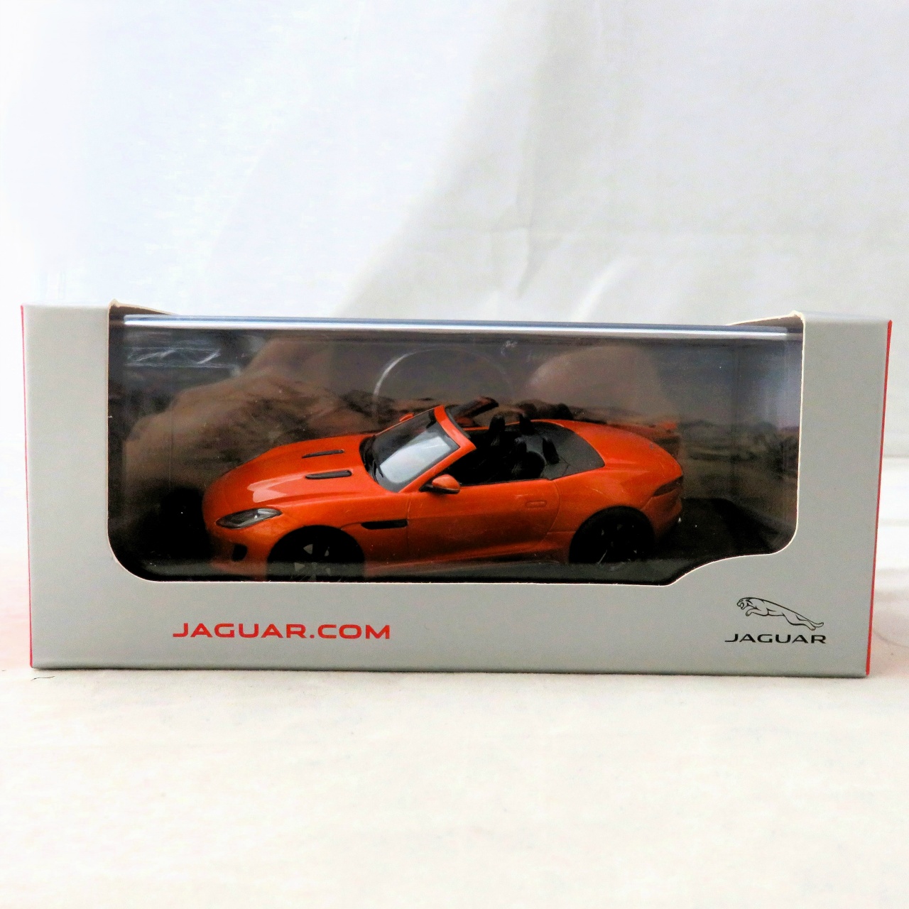 ixoMODELS ジャガー 1/43 F-TYPE V8 S オレンジ