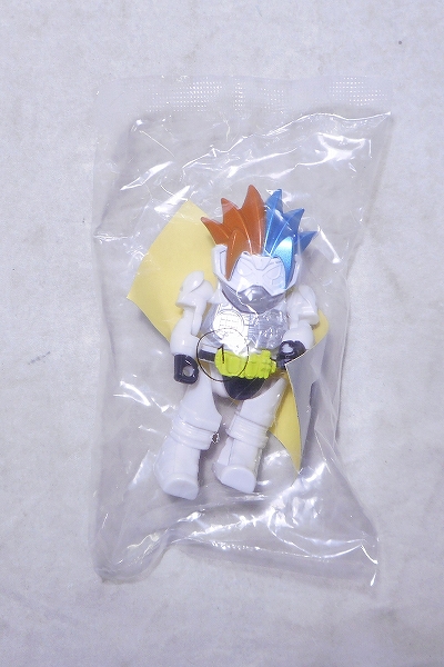 バンダイ 装動 仮面ライダーエグゼイド STAGE5 1.仮面ライダーエグゼイド ダブルアクションゲーマーレベルX