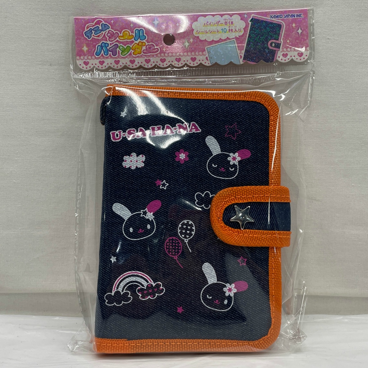 カミオジャパン サンリオ ウサハナ デニムシールバインダー&デニムステッカー