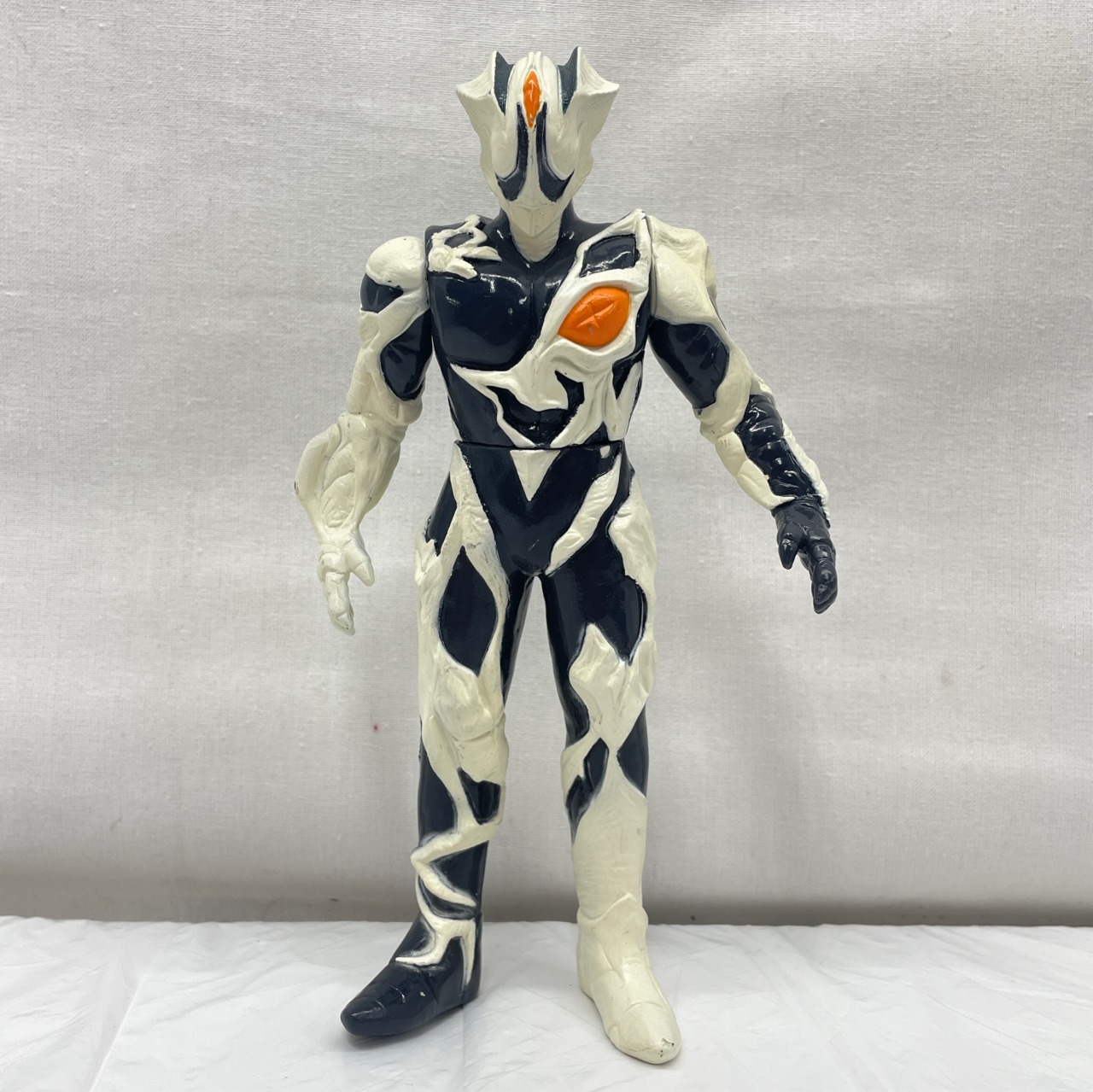 バンダイ ウルトラ怪獣シリーズ 45 炎魔戦士キリエロイド 2000年製