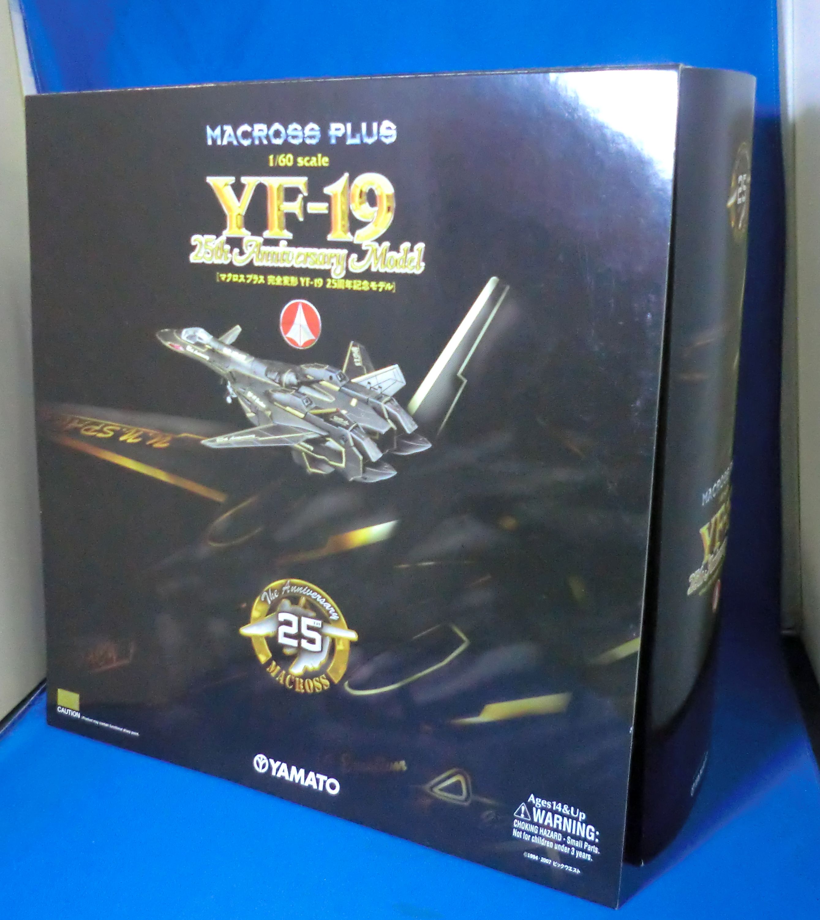 Yamato 1/60 Macross Plus YF-19 25th Anniversary Type
