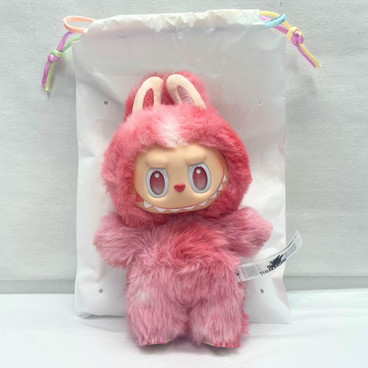 POP MART THE MONSTERS Big into Energy シリーズ ぬいぐるみペンダント LOVE 愛