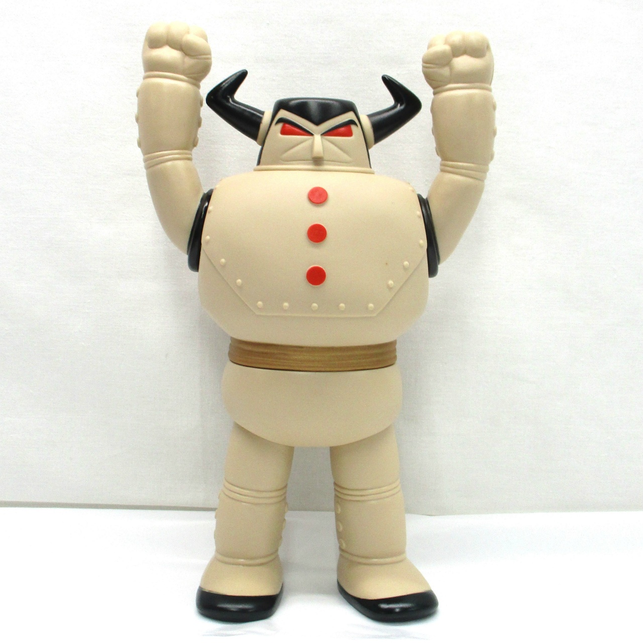 NOSTALGIC HEROES Yoikono Omocha Saturn Soft Vinyl Figure (Beige)