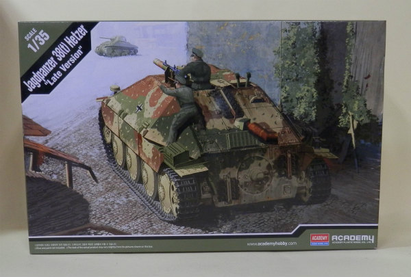 ACADEMY Plastic Model 1/35 Jagdpanzer Hetzer Late Production Version