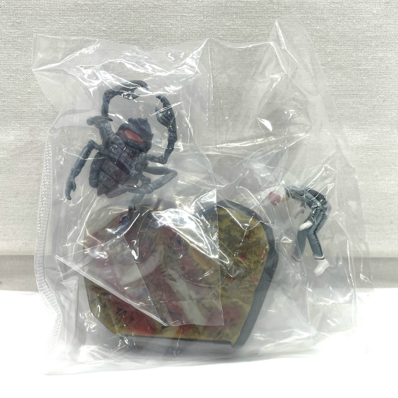 ウルトラ怪獣名鑑 ウルトラセブン編2 3.空間X脱出-グモンガ-