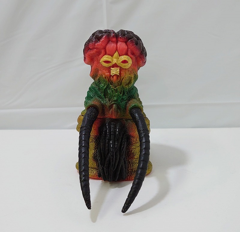 エクスプラス 大怪獣シリーズ 宇宙怪獣ベムスター(改造) 少年