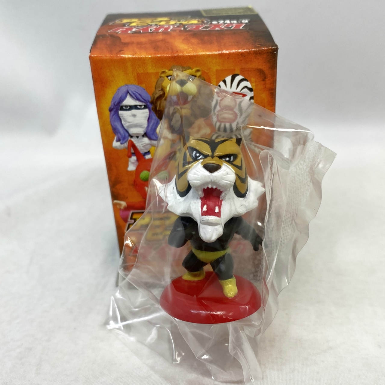 キャラクタープロダクト アニメヒーローズ ミニビッグヘッドフィギュア タイガーマスク ブラック・タイガー