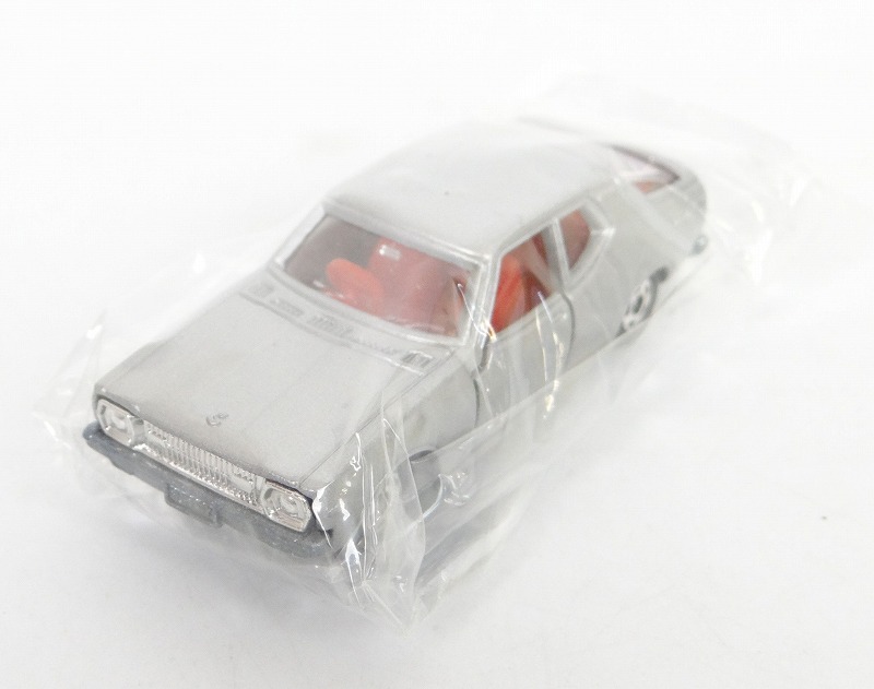 TOMICA Black Box No.17 Nissan Cherry F-III 400 Coupe GX 1H (Silver)