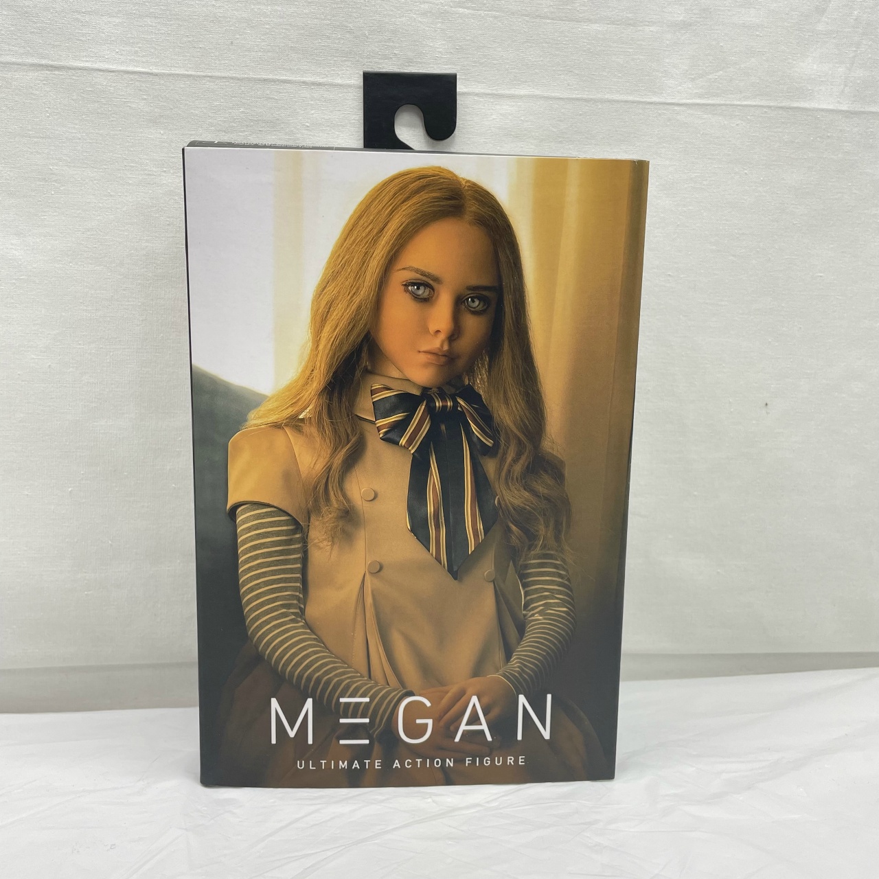 ネカ ミーガン アルティメット: ミーガン [M3GAN/ミーガン] 7インチアクションフィギュア