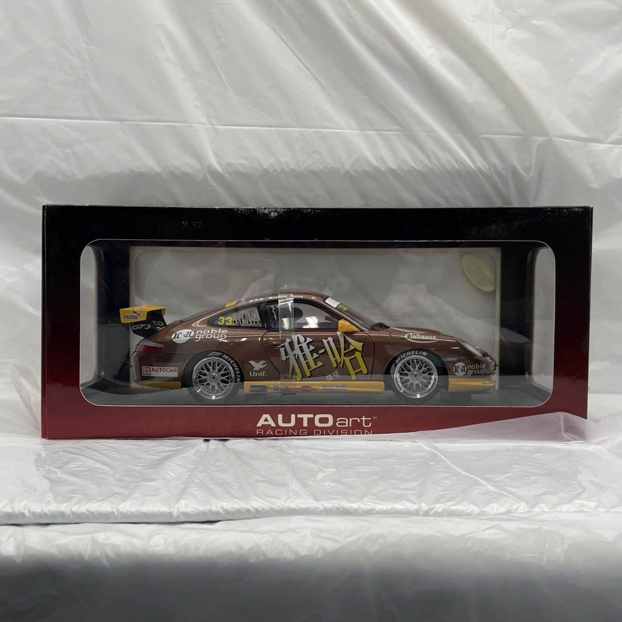 オートアート 1/18 ポルシェ 911 GT3R アジアン カレラ カップ 2004 M.MARSH #1