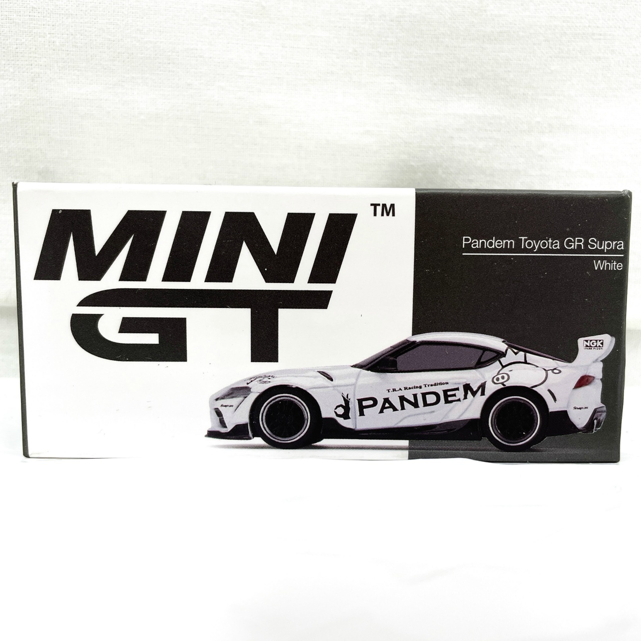 TSM 1/64 MINI GT Pandem Toyota GR スープラ V1.0 ホワイト(右ハンドル)