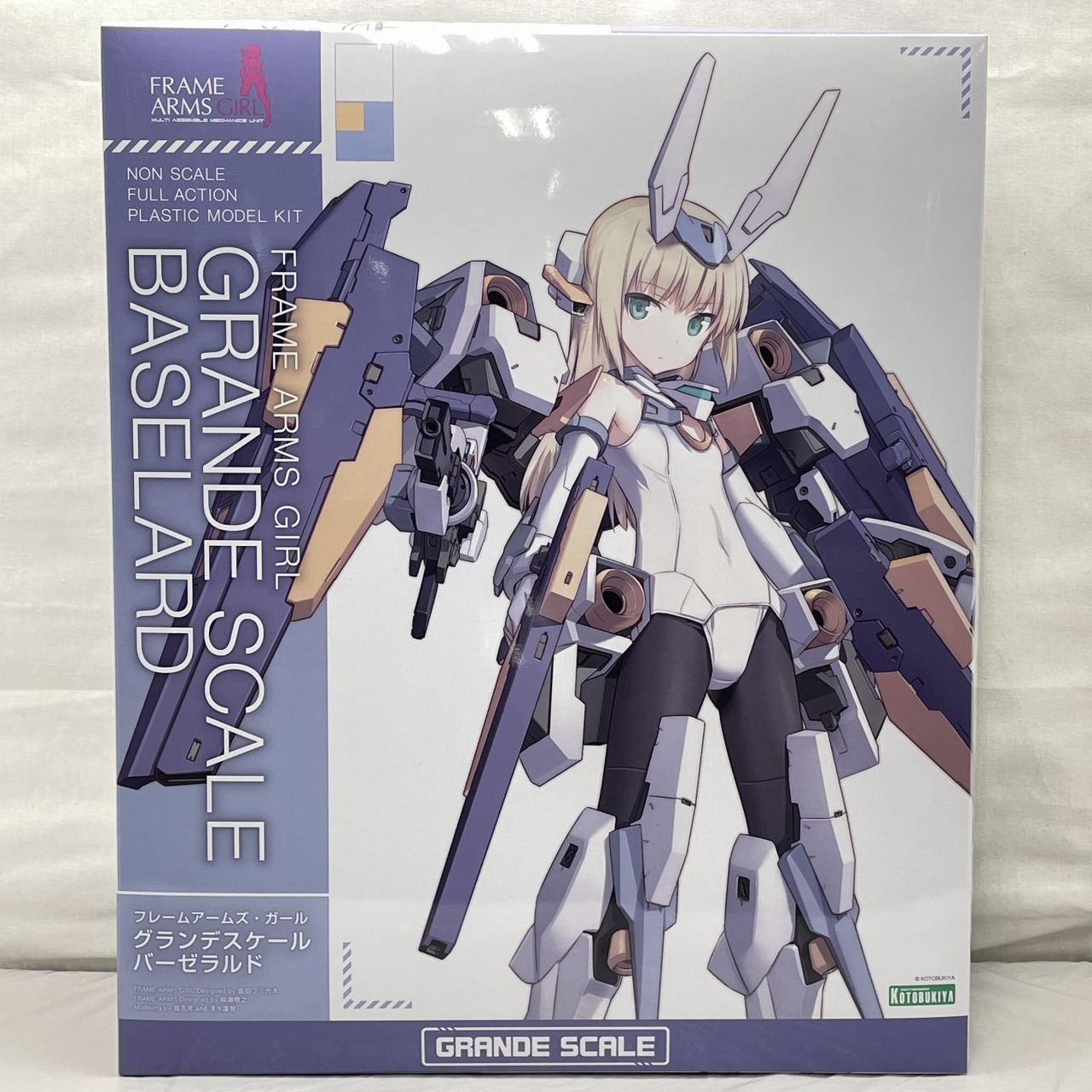 GRANDE SCALE BASELARD