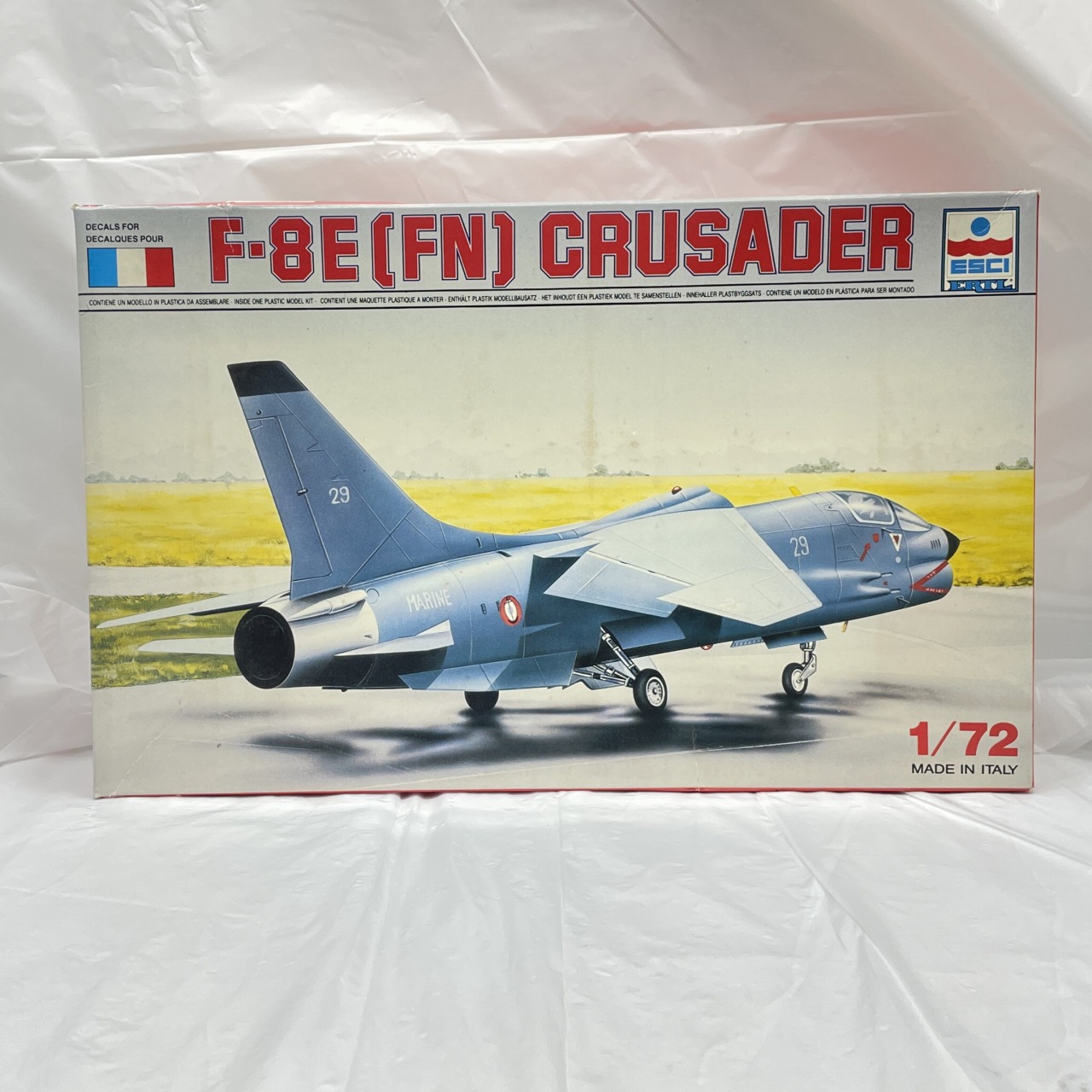 ESCI ERTL 1/72 F-8E(FN)CRUSADER