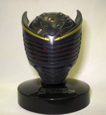 ライダーマスクコレクション Vol.07 06.仮面ライダーリュウガ