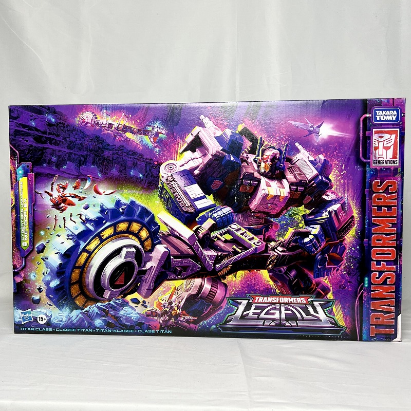 Hasbro Transformers Generations Legacy Titan Class Universe Metroplex