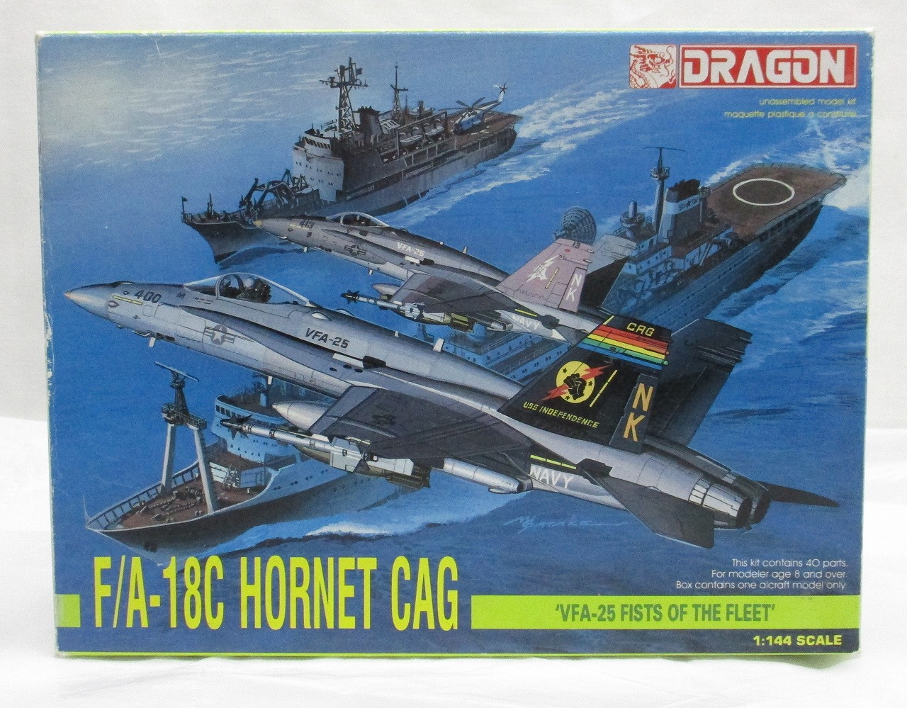 ドラゴン 1/144 F/A-18C ホーネットCAG VFA-25 フィスト・オブ・ザ・フリート