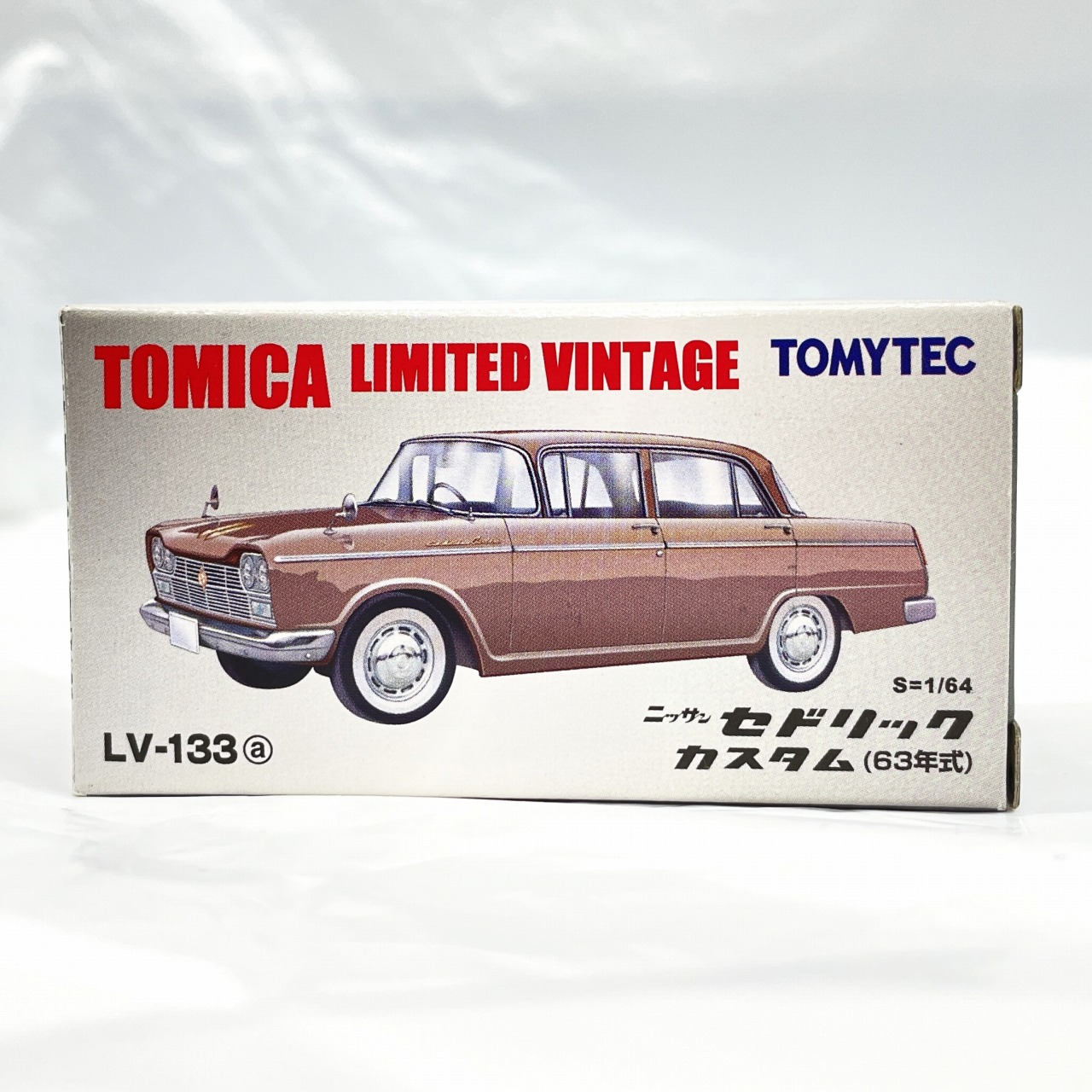 トミーテック トミカ リミテッドヴィンテージ ニッサン セドリック カスタム(63年式)