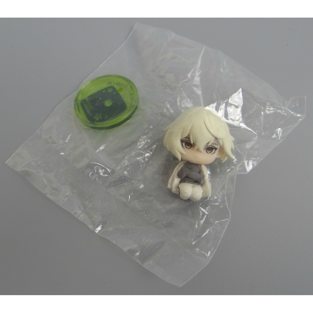 Bandai Toukenranbu Suwarasetai6 Petit Figure Higekiri