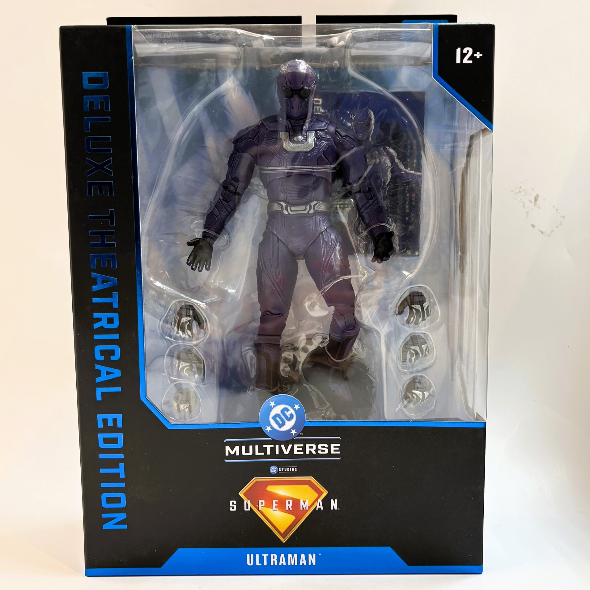 マクファーレントイズ DCマルチバース デラックス・シアトリカル・エディション ウルトラマン [スーパーマン(2025)] 7インチアクションフィギュア