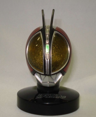 ライダーマスクコレクション Vol.3 仮面ライダーファイズ ブラスターフォーム(シークレット)発光台座付き