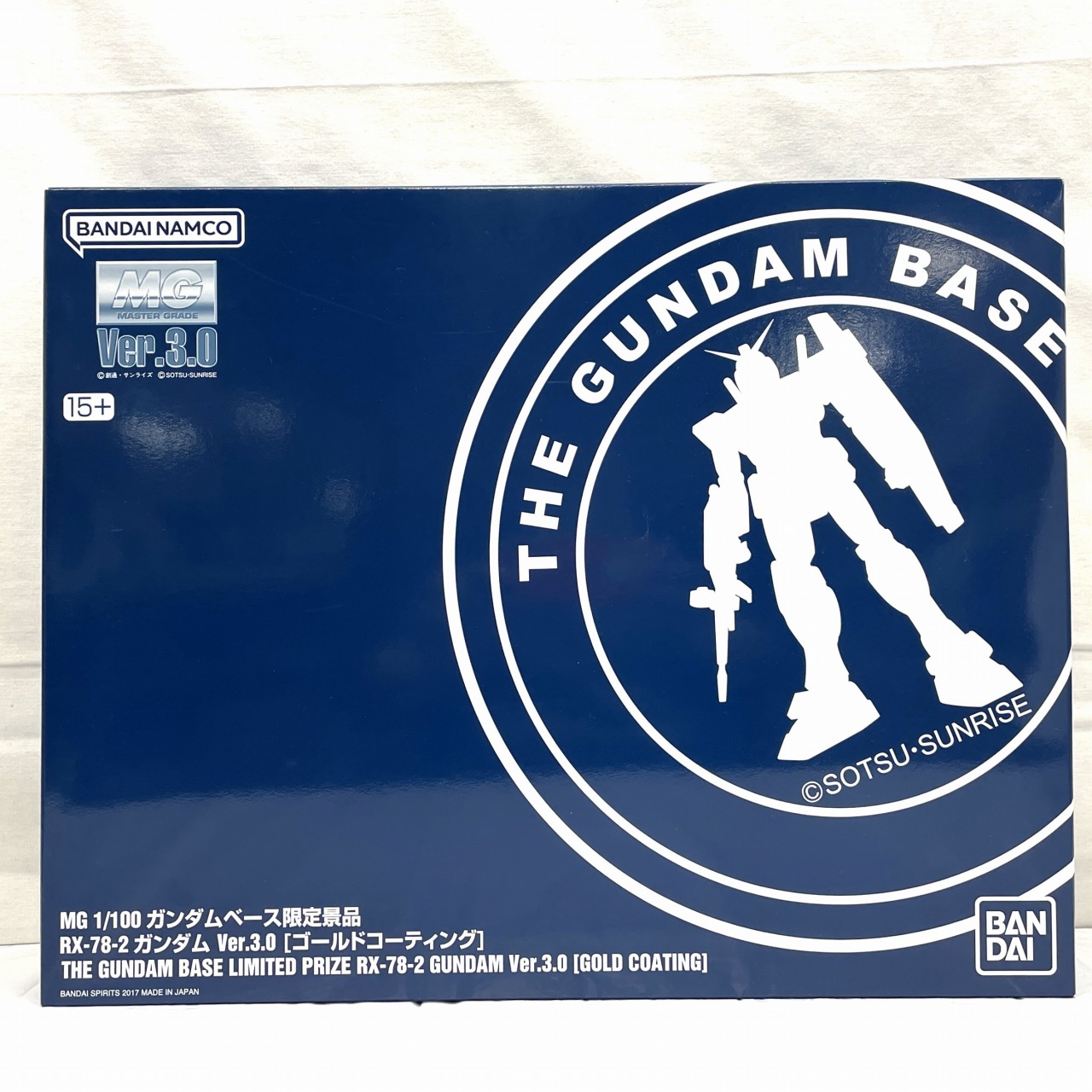 MG 1/100 Gundam Base Limited Edition RX-78-2 Gundam Ver.3.0 [Gold Coating] Bandai Namco version