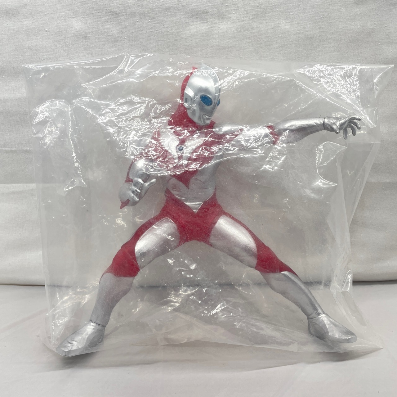 CCP 1/6特撮シリーズ ウルトラマン パワード クリアレッド Ver. (LEDなし)