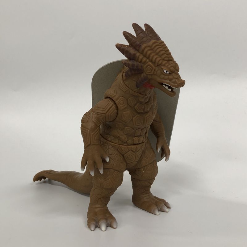 バンダイ ウルトラ怪獣500-24 再生怪獣サラマンドラ