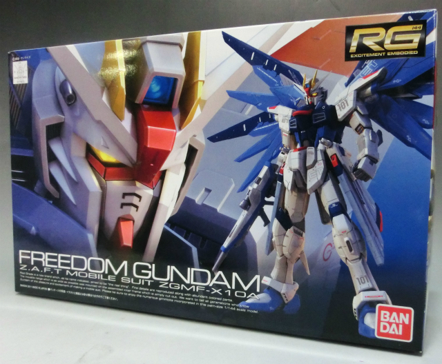 Real Grade 1/144 Freedom Gundam