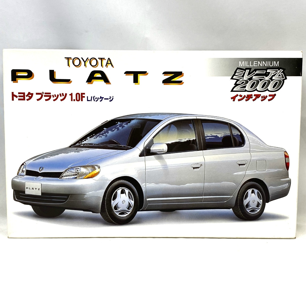 フジミ 1/24 ミレニアム2000 トヨタプラッツ1.0F Lパッケージ