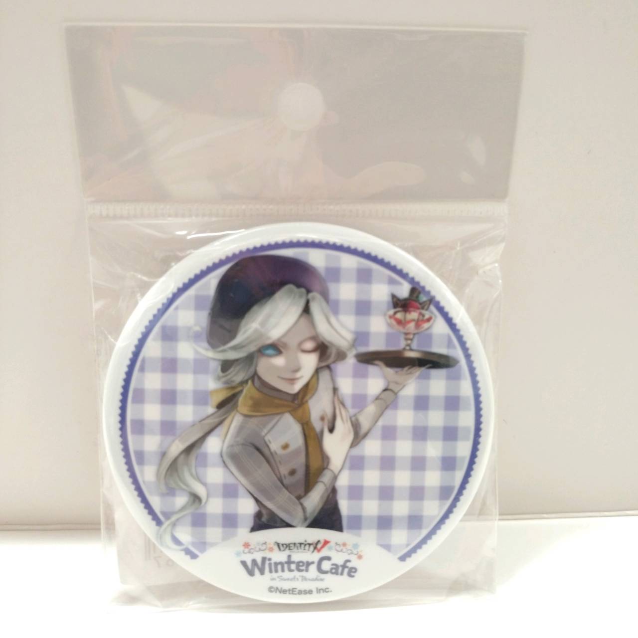 Identity V 第五人格 Winter Cafe in SWEETS PARADISE 75mm缶バッジ 写真家(ジョゼフ)