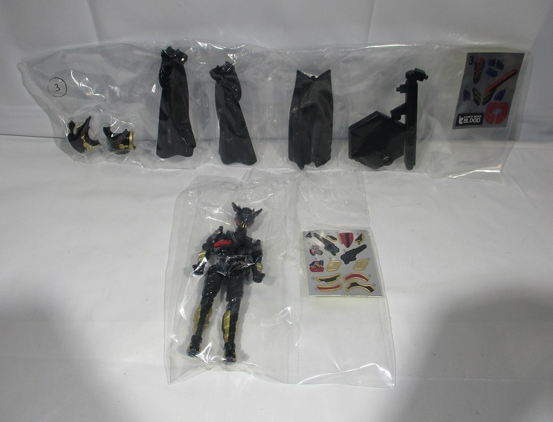 バンダイ 創動 仮面ライダービルド BUILD12 仮面ライダーブラッド ボディ&アーマーセット