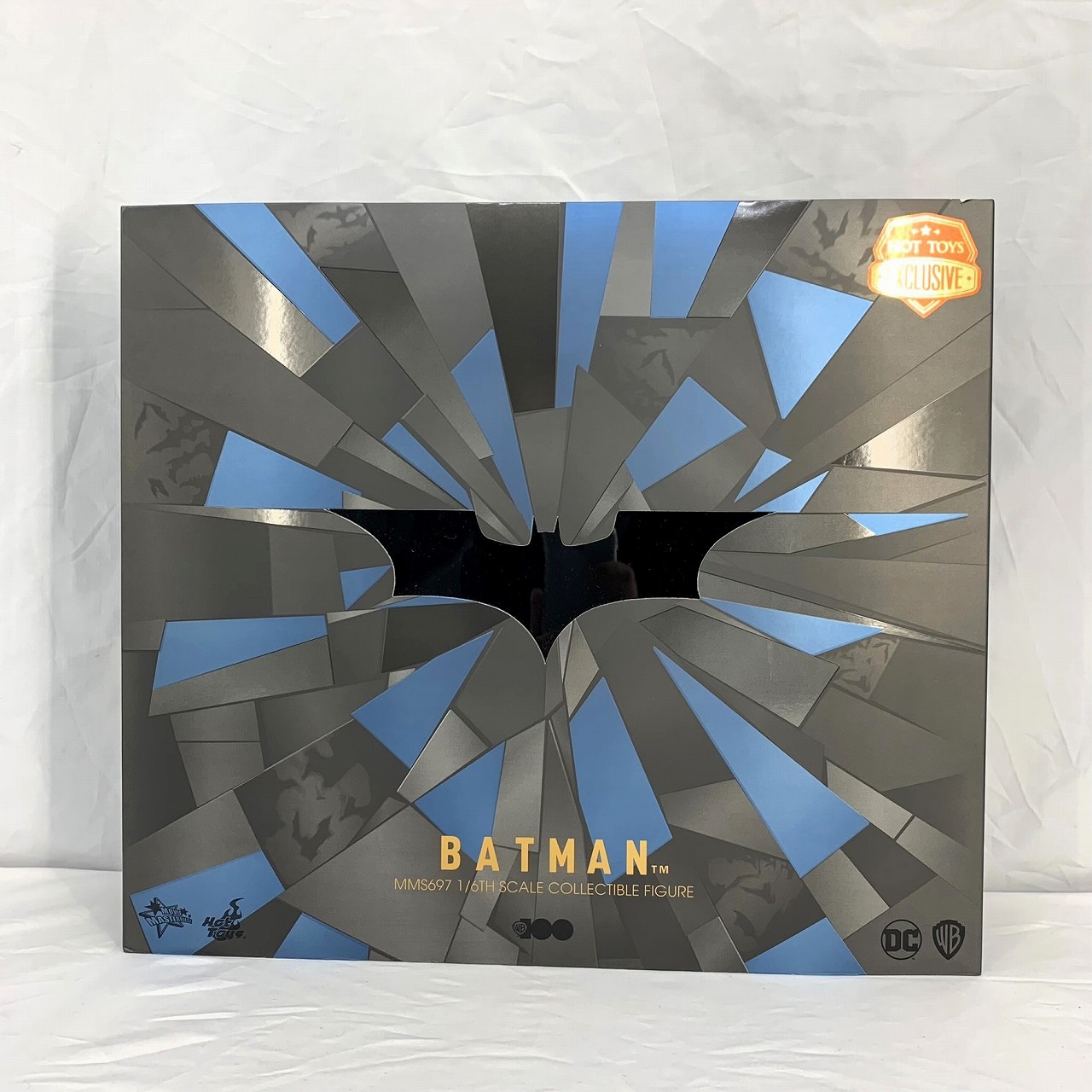 HOT TOYS ムービー・マスターピース ワーナー・ブラザース100周年 1/6 バットマン